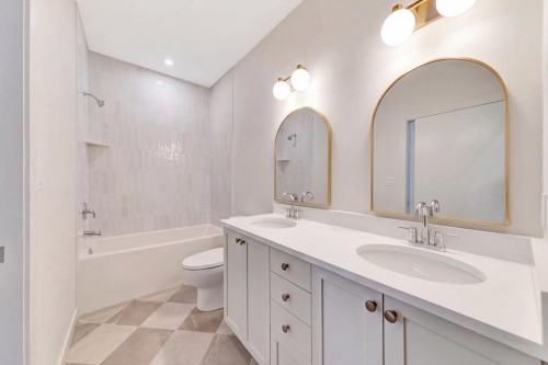 3701 70 Avenue, Lloydminster, AB 