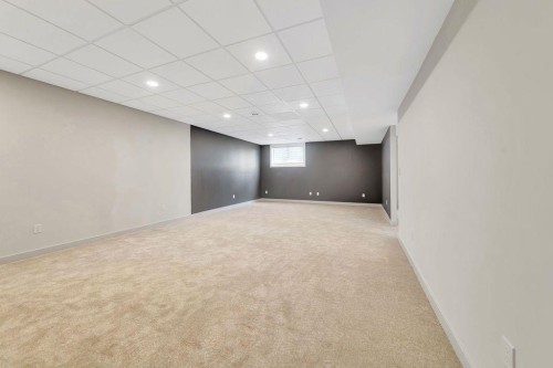 3701 70 Avenue, Lloydminster, AB 