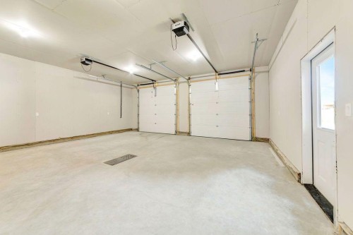 3701 70 Avenue, Lloydminster, AB 