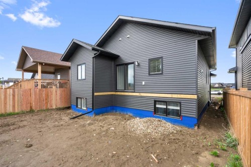 3701 70 Avenue, Lloydminster, AB 