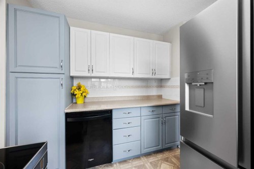 5609 35 Street, Lloydminster, AB - Indoor