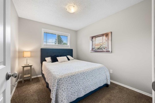 5609 35 Street, Lloydminster, AB - Indoor Photo Showing Bedroom