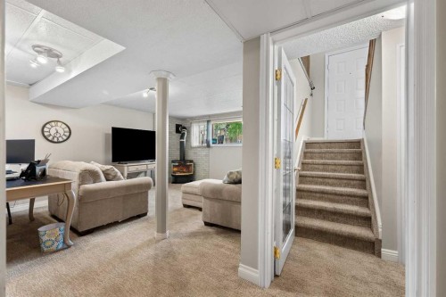 5609 35 Street, Lloydminster, AB - Indoor
