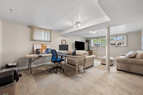 5609 35 Street, Lloydminster, AB - Indoor Photo Showing Office