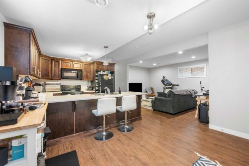 6015 18 Street, Lloydminster, AB - Indoor Photo Showing Kitchen