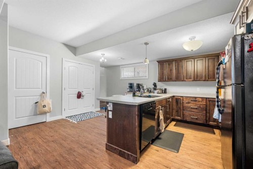 6015 18 Street, Lloydminster, AB - Indoor Photo Showing Kitchen