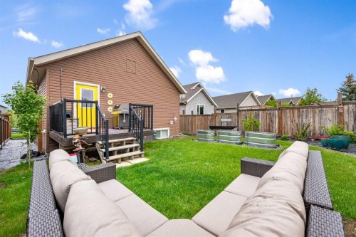 6015 18 Street, Lloydminster, AB - Outdoor