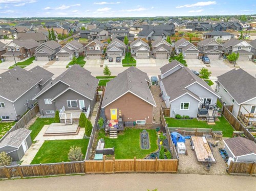 6015 18 Street, Lloydminster, AB - Outdoor