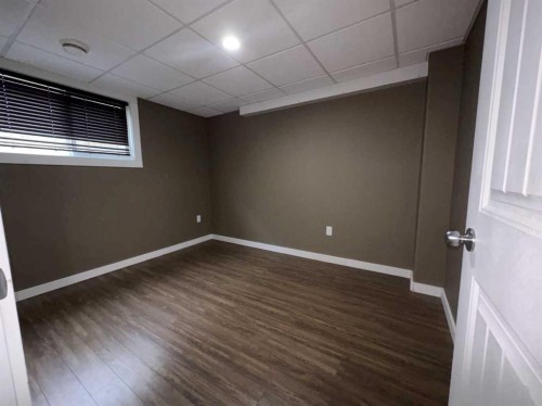 5221 15 Street, Lloydminster, AB 