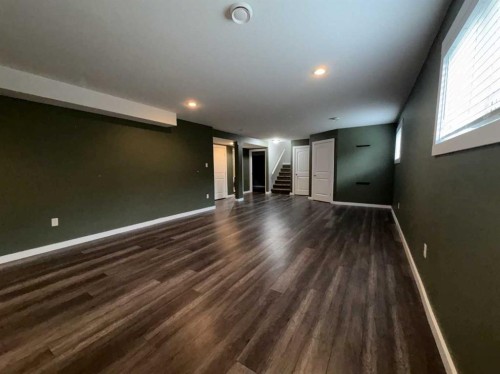 5221 15 Street, Lloydminster, AB 