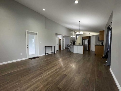 5221 15 Street, Lloydminster, AB 