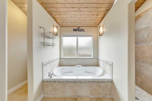 16 Lakeview Drive, Lac Des Iles, SK 