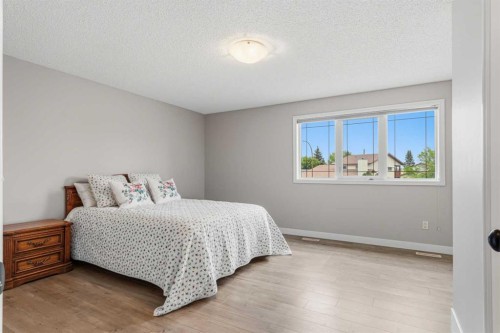 5613 37 Street, Lloydminster, AB 