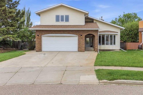 5613 37 Street, Lloydminster, AB 