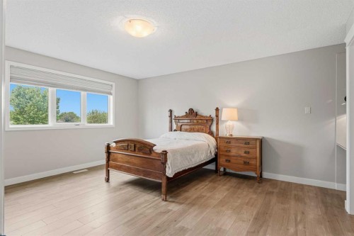 5613 37 Street, Lloydminster, AB 