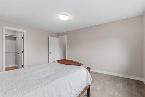 5613 37 Street, Lloydminster, AB 