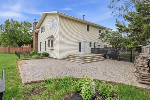 5613 37 Street, Lloydminster, AB 