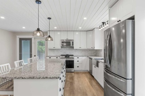 5613 37 Street, Lloydminster, AB 