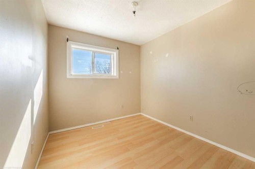 6-17 3 Avenue Se, Marshall, SK 
