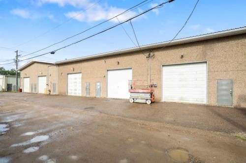 2-5702 50 Avenue, Lloydminster, AB 