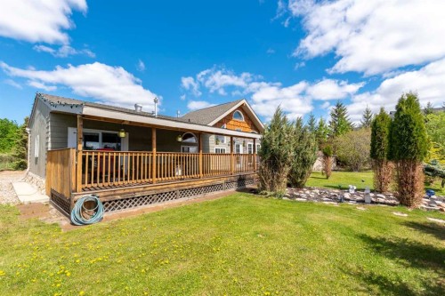 18 Sandpiper Estates, Sandy Beach, AB 