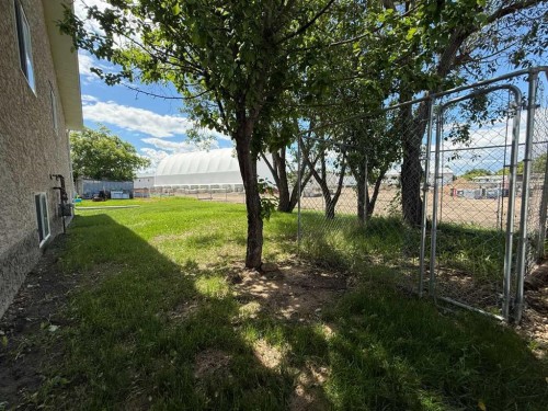 528 16 Street, Wainwright, AB 
