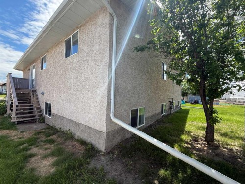 528 16 Street, Wainwright, AB 