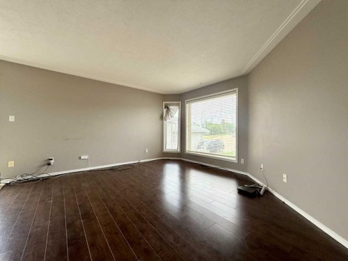 528 16 Street, Wainwright, AB 