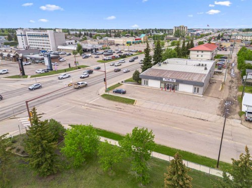 5402 44 Street, Lloydminster, AB 