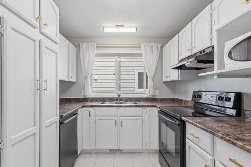 2814 45 Avenue, Lloydminster, SK 