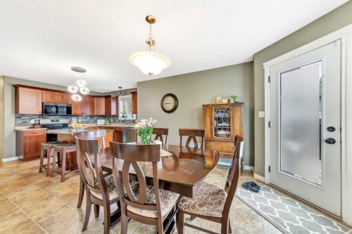 2111 56 Avenue, Lloydminster, AB 