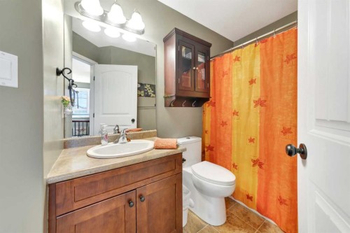 2111 56 Avenue, Lloydminster, AB 