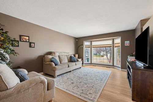3307 61 Avenue, Lloydminster, AB 