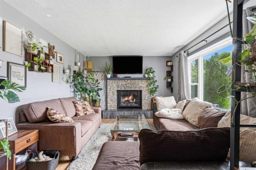 207 7 Avenue, Paradise Hill, SK 