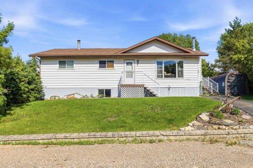 207 7 Avenue, Paradise Hill, SK 