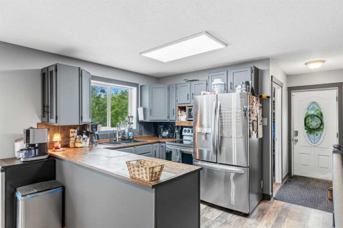 207 7 Avenue, Paradise Hill, SK 