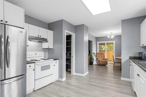 110 1St Avenue, Paradise Hill, SK 