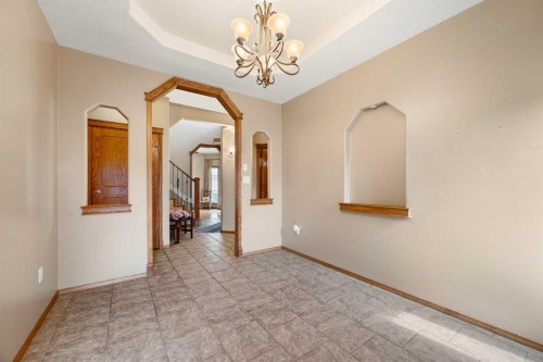 2204 59A Avenue Close, Lloydminster, AB - Indoor Photo Showing Other Room