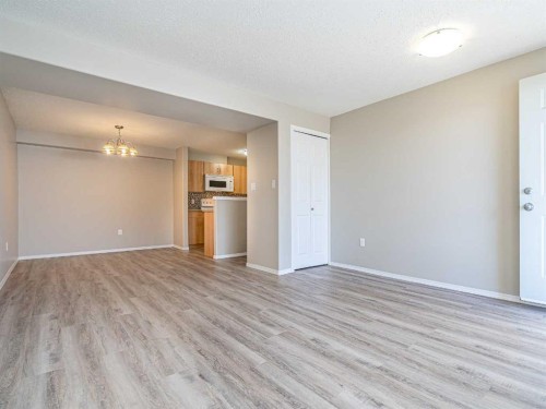1-1901 52 Avenue, Lloydminster, AB 