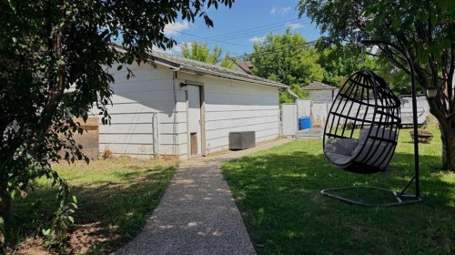 922 5 Avenue, Wainwright, AB 