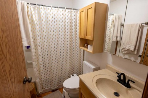 1022 10 Avenue, Wainwright, AB 