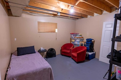 1022 10 Avenue, Wainwright, AB 