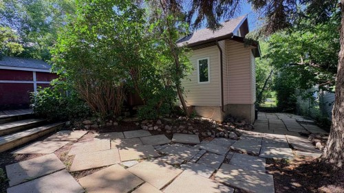 1110 4Th Avenue, Wainwright, AB 