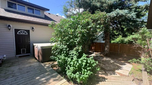 1110 4Th Avenue, Wainwright, AB 