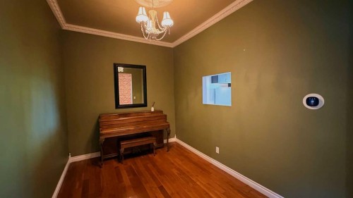 1110 4Th Avenue, Wainwright, AB 