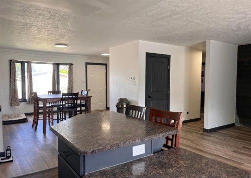 1005 15 Street, Wainwright, AB - Indoor Photo Showing Dining Room