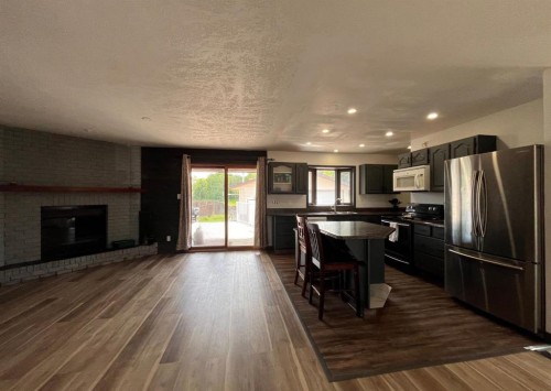 1005 15 Street, Wainwright, AB - Indoor