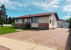 1005 15 Street Wainwright, AB T9W 1E4