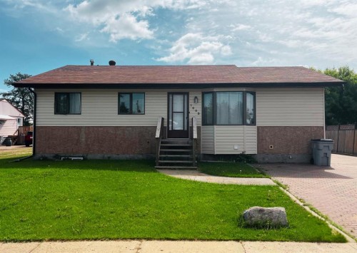 1005 15 Street, Wainwright, AB - Outdoor
