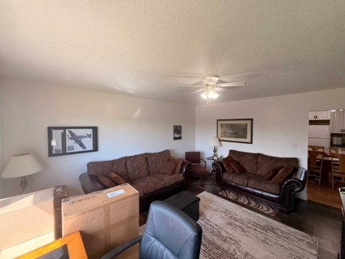 5040 48Th Street, Hardisty, AB 